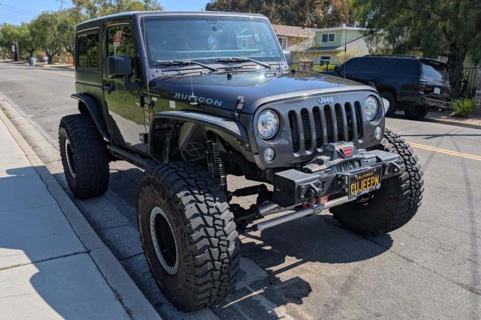 2018 Jeep Wrangler JK (2007-2018) sold for $30,750