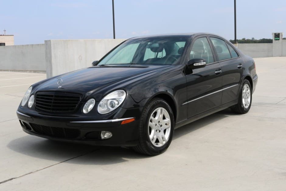 2003 Mercedes-Benz W211 E-Class sold for $4,400