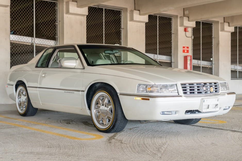 1998 Cadillac Eldorado (1992-2002) sold for $9,500