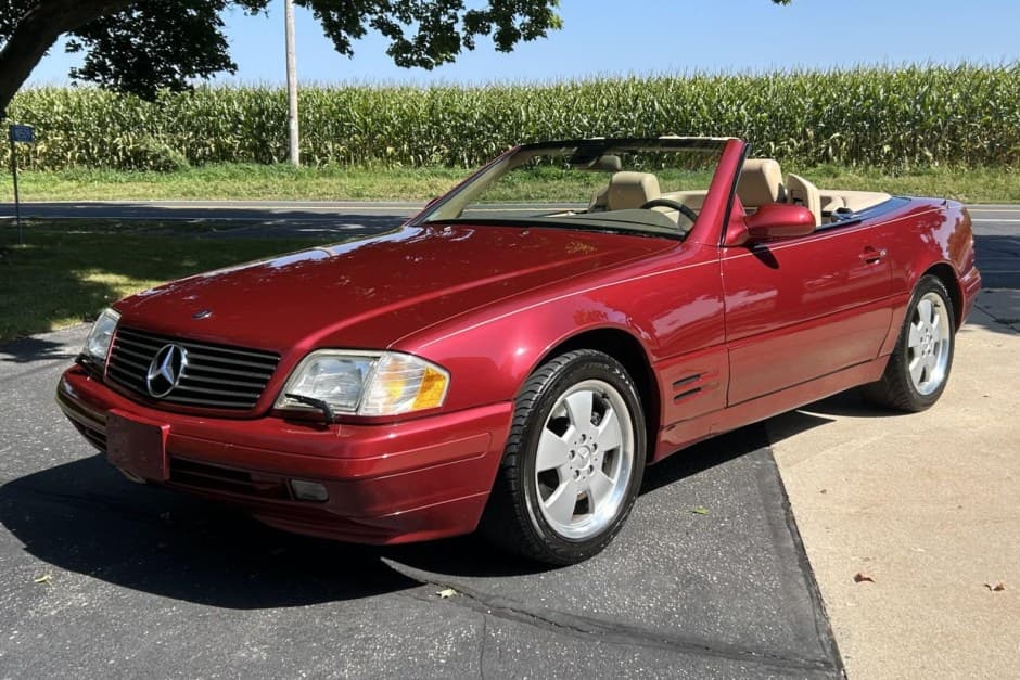 2000 Mercedes-Benz R129 SL sold for $11,100
