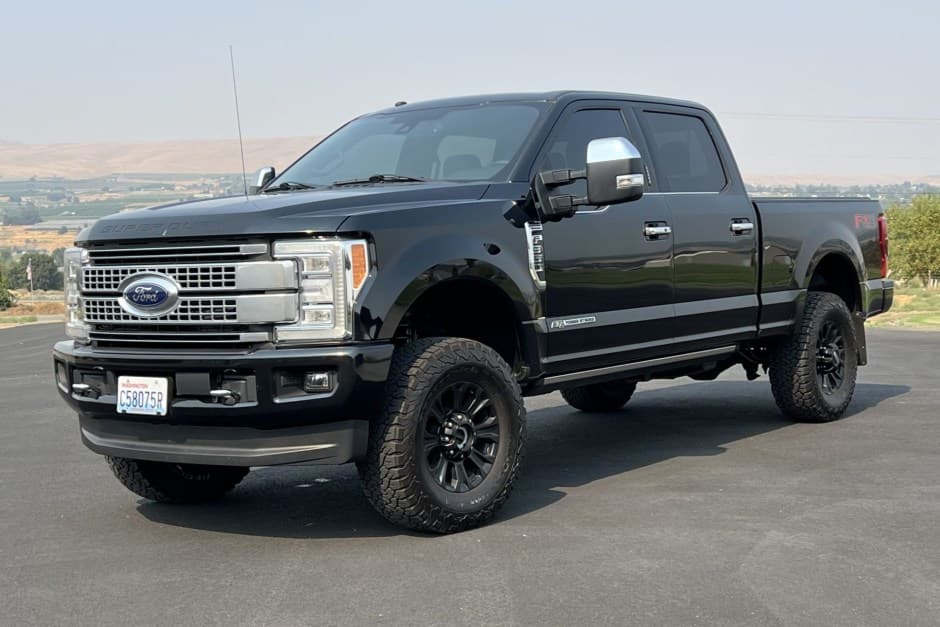 2018 Ford Super Duty 2017-2022 sold for $58,000