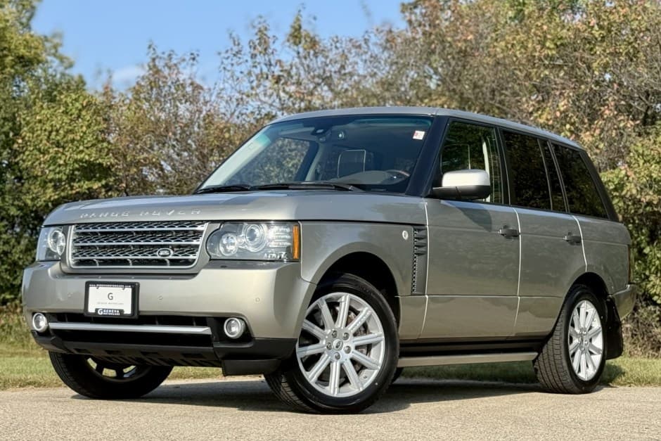 2011 Land Rover Range Rover L322 sold for $19,000