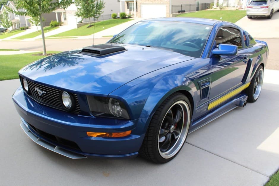 2008 Ford Mustang S197 2005-2014 sold for $10,000