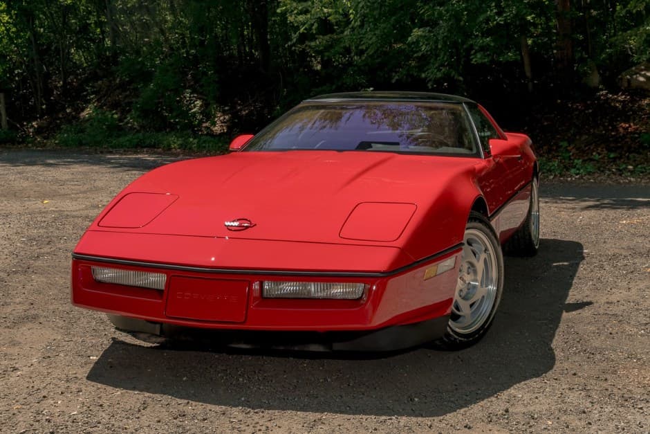 1990 Chevrolet Corvette C4 ZR-1 sold for $33,999