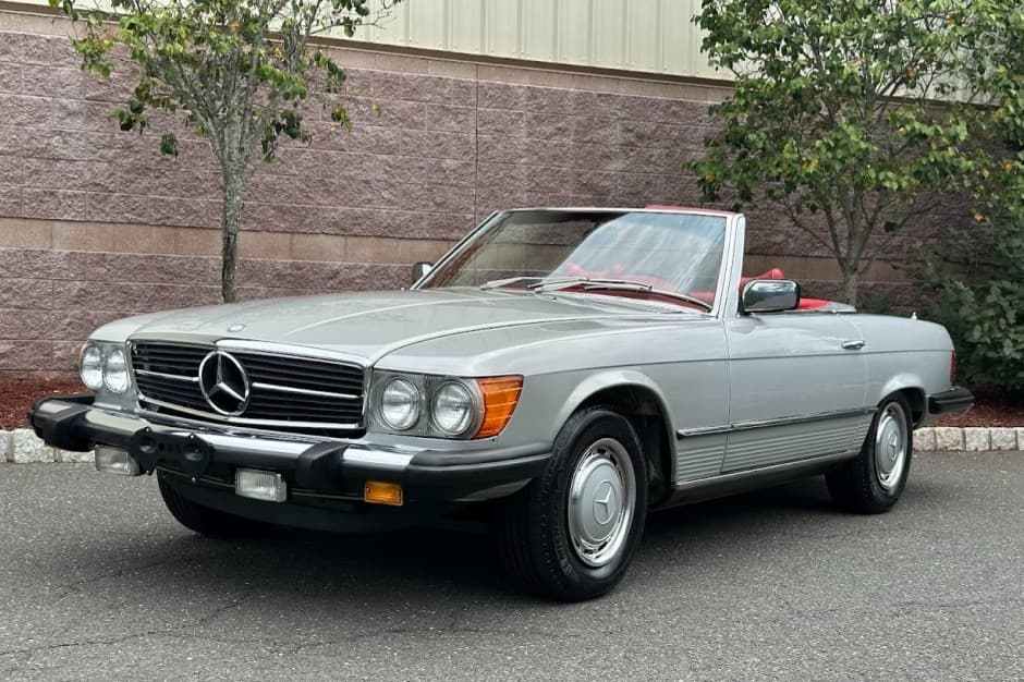 1977 Mercedes-Benz R107 SL sold for $27,250