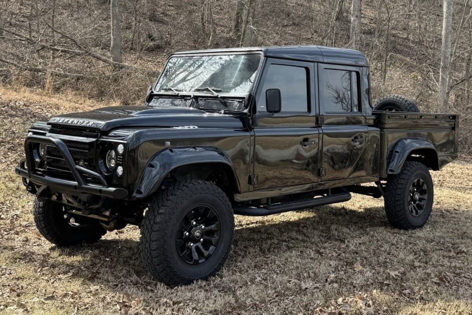 1995 Land Rover 127 / Defender 130 sold for $52,000
