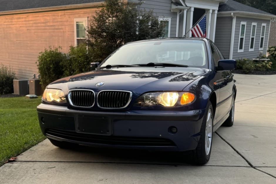 2004 BMW E46 3-Series Sedan sold for $7,100
