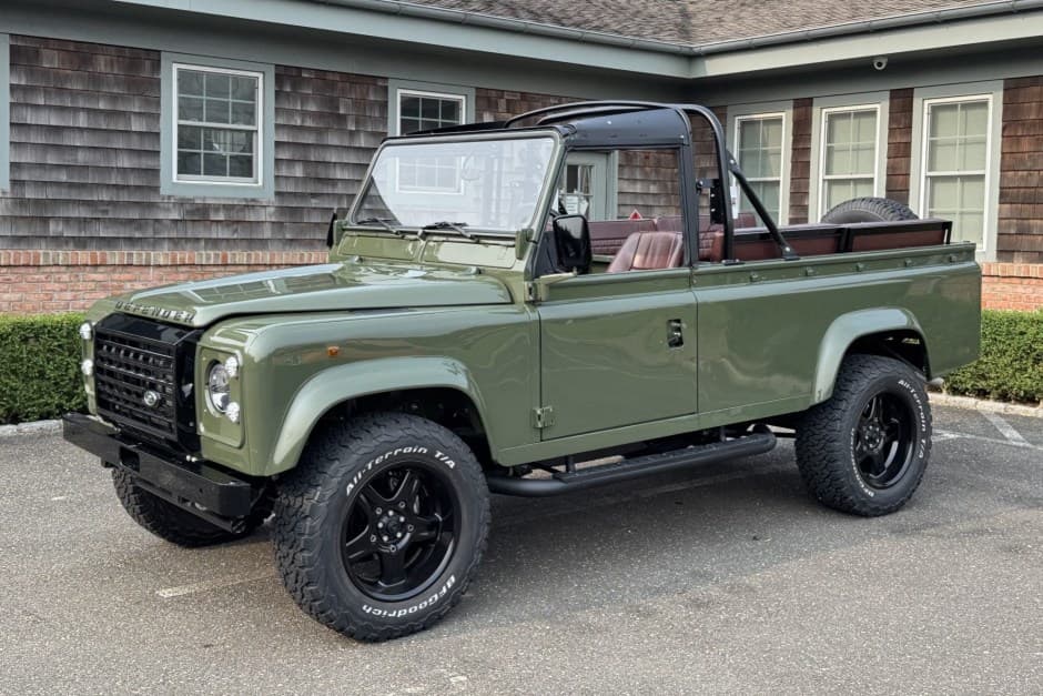 1995 Land Rover 110 / Defender 110 (Euro Spec) sold for $42,500