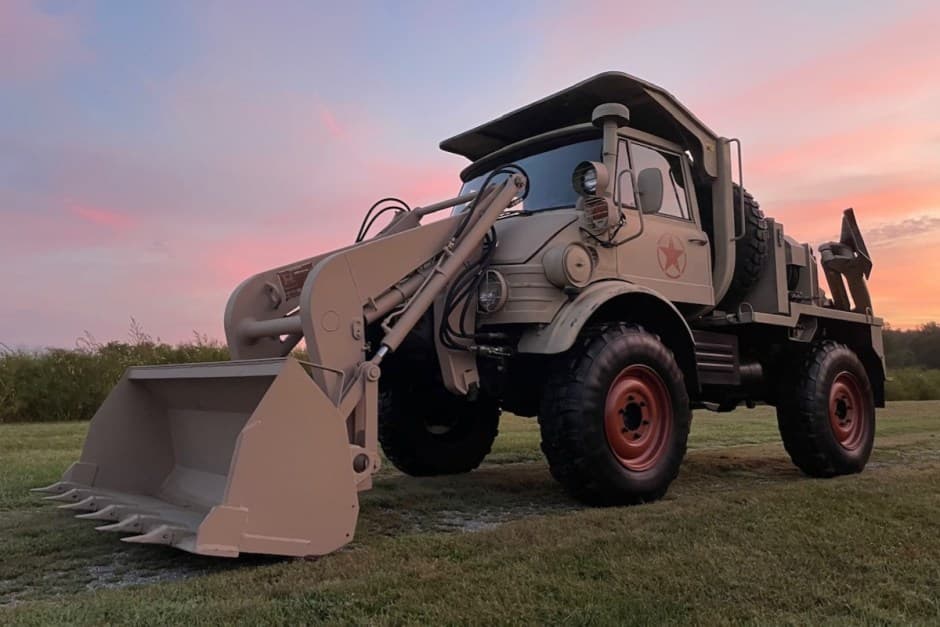 1990 Mercedes-Benz Unimog sold for $27,500