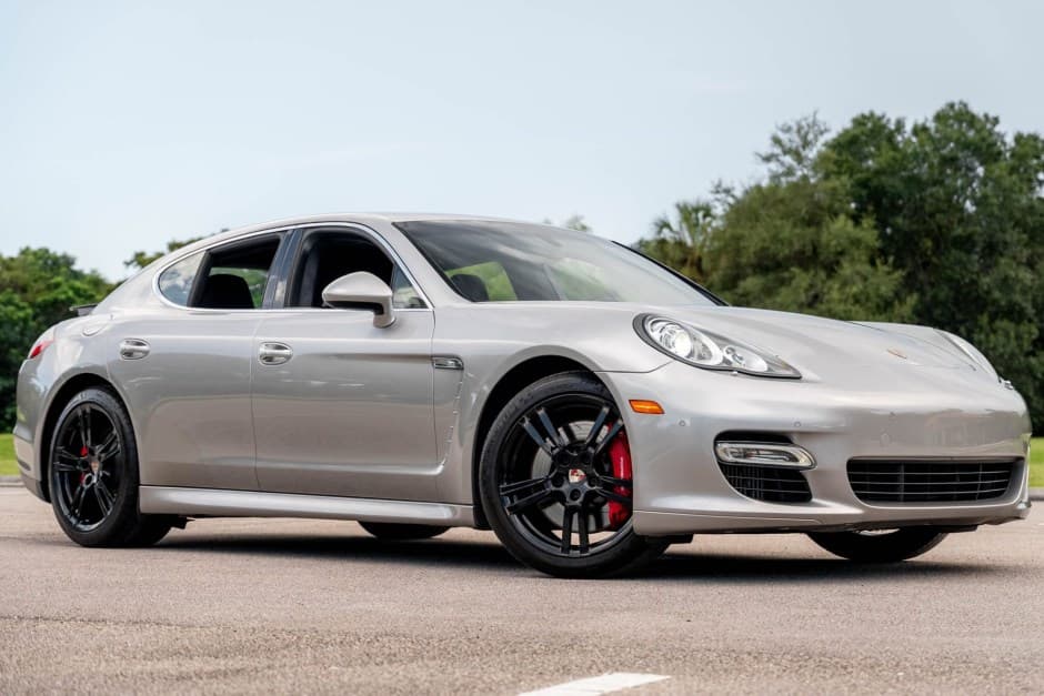 2010 Porsche Panamera sold for $37,000