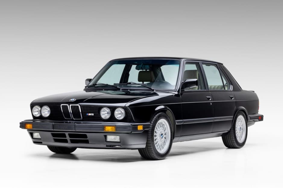 1988 BMW E28 M5 sold for $57,500