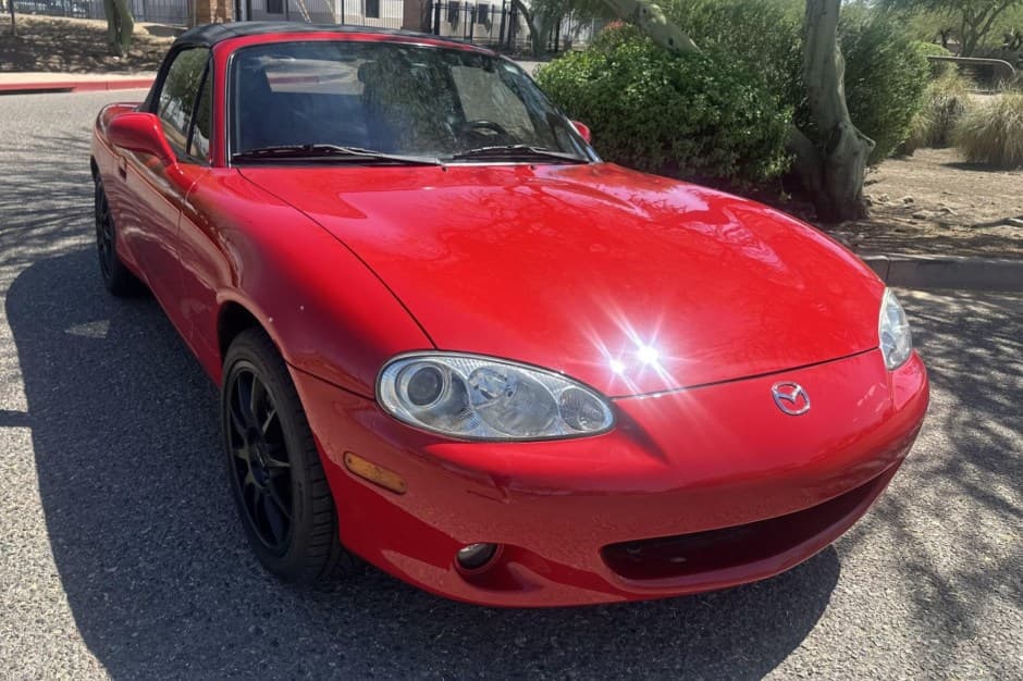 2004 Mazda NB MX-5 Miata sold for $7,200