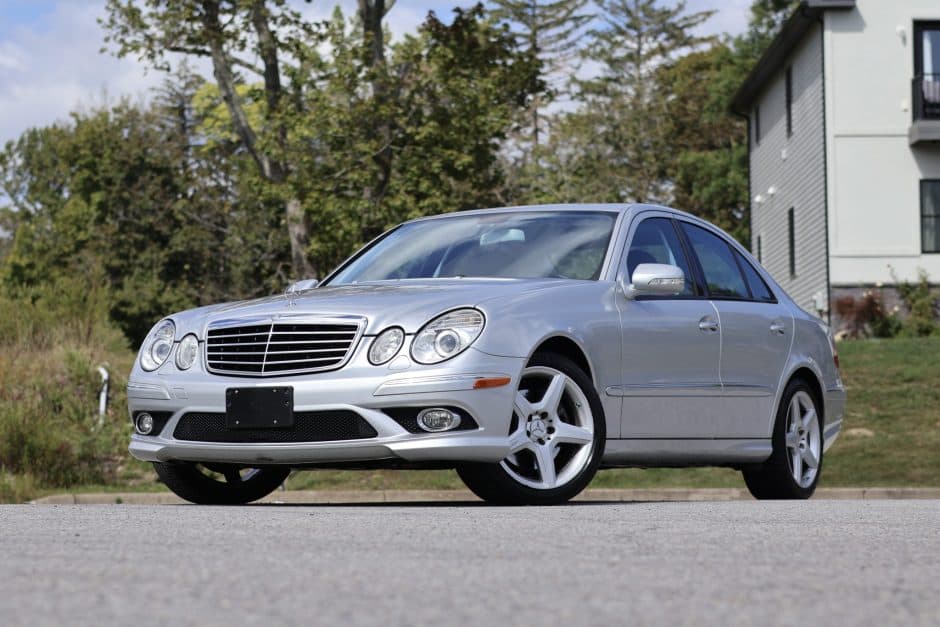 2009 Mercedes-Benz W211 E-Class sold for $9,499