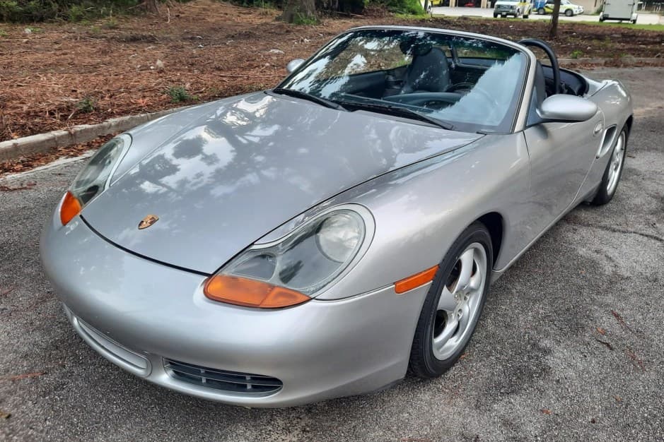 2002 Porsche 986 Boxster sold for $14,600