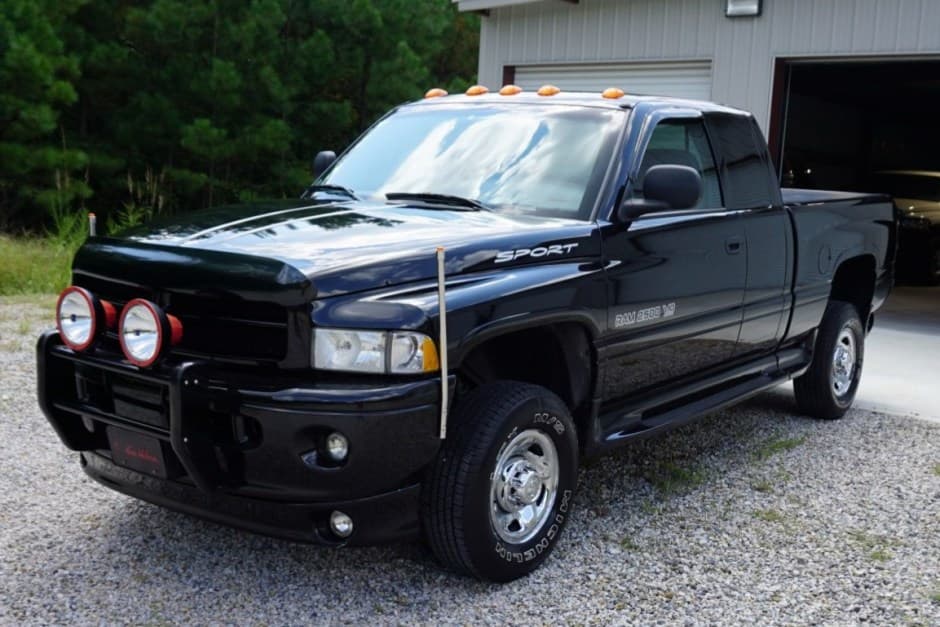1999 Dodge Ram HD (1994-2002) sold for $19,500