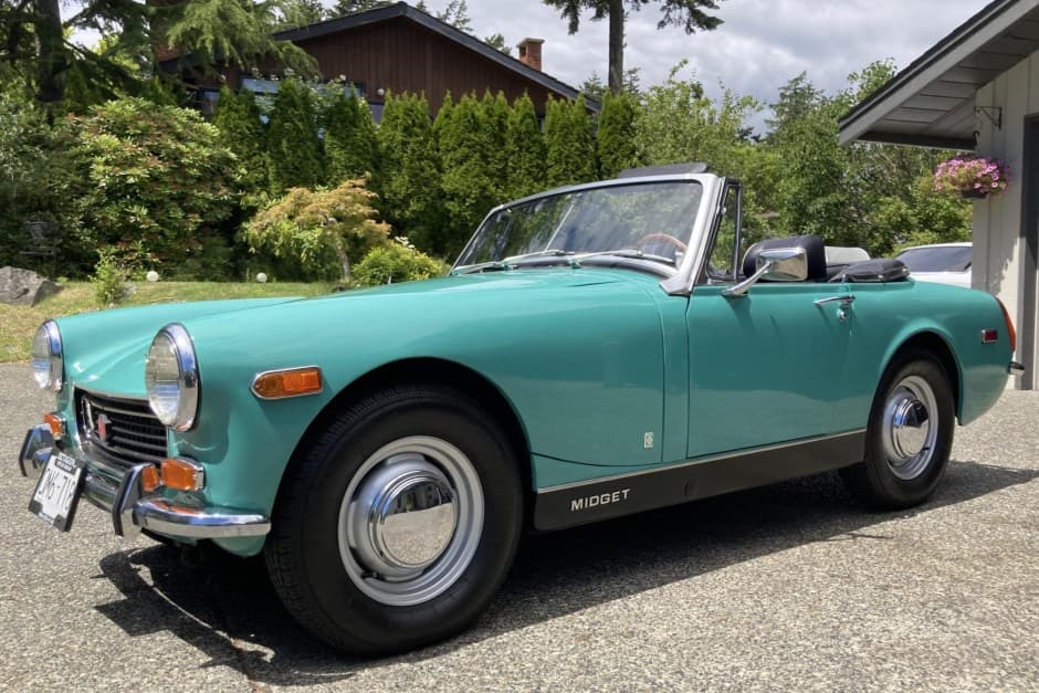 1972 MG Midget sold for $6,500