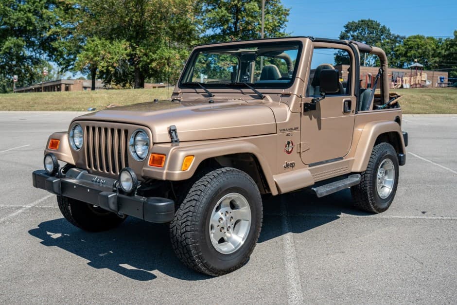 2000 Jeep Wrangler TJ (1997-2006) sold for $15,250