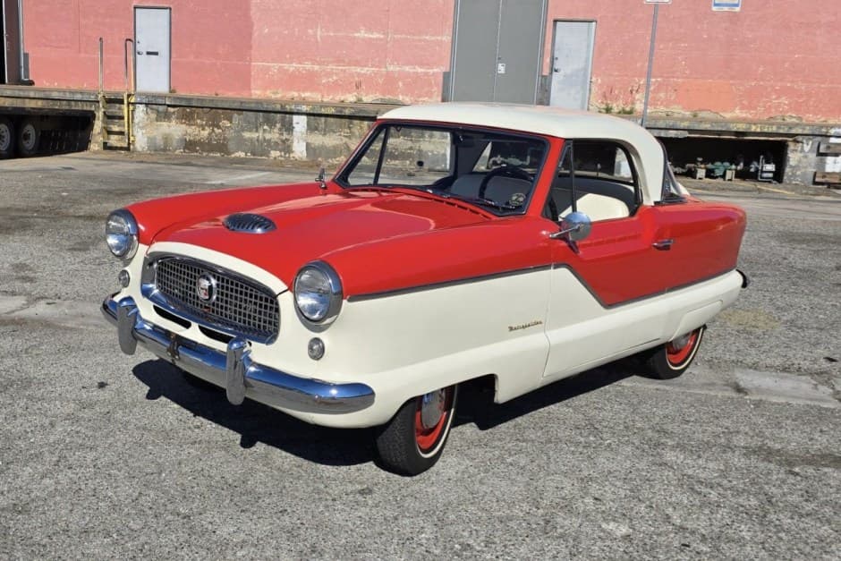 1960 Nash Metropolitan sold for $9,000