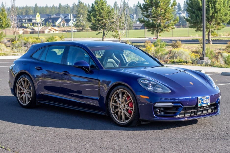 2021 Porsche Panamera sold for $85,600