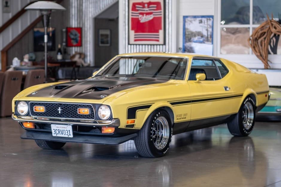 1971 Ford Mustang 1969-1973 sold for $65,500
