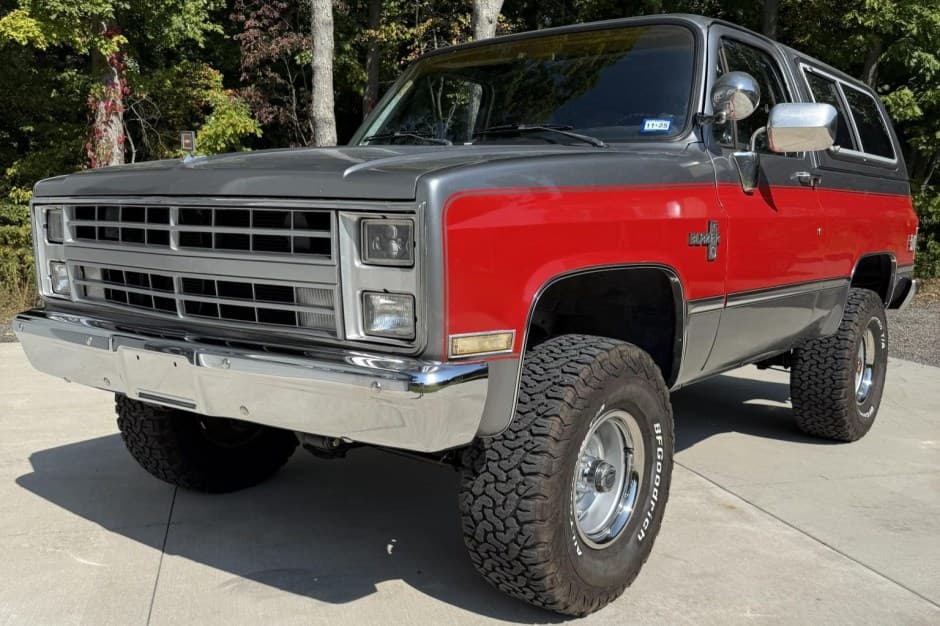 1987 Chevrolet K5 Blazer 1973-1991 sold for $28,000