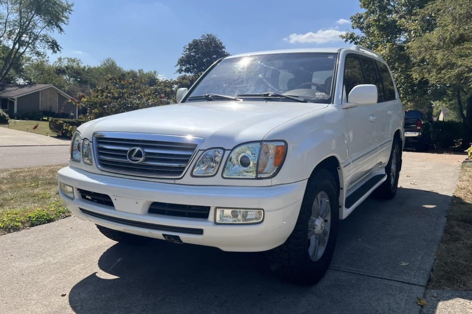 2003 Lexus LX470 sold for $20,250