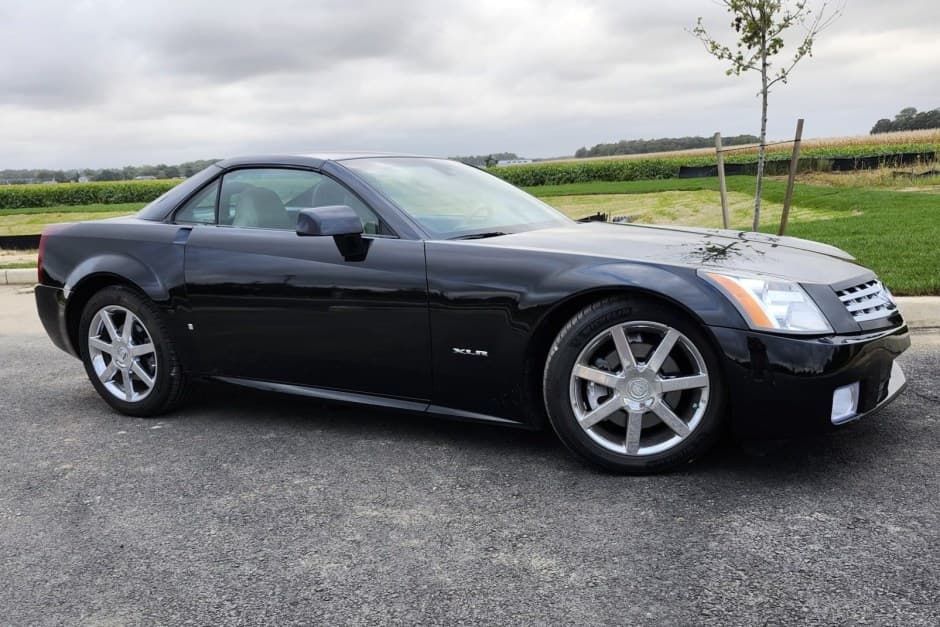 2006 Cadillac XLR sold for $23,000