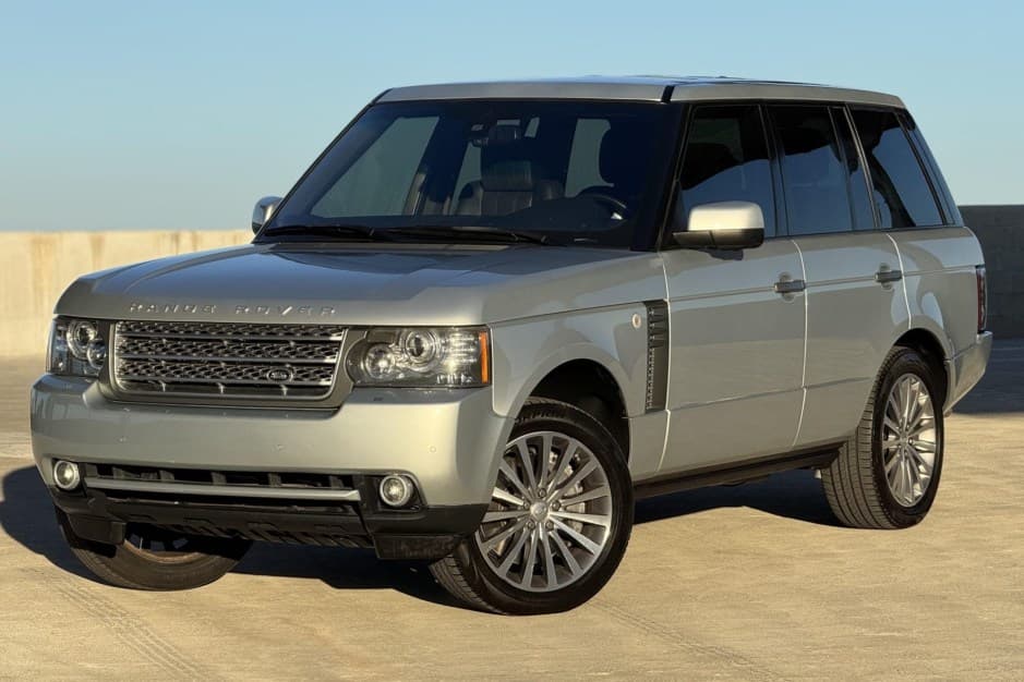 2011 Land Rover Range Rover L322 sold for $15,000