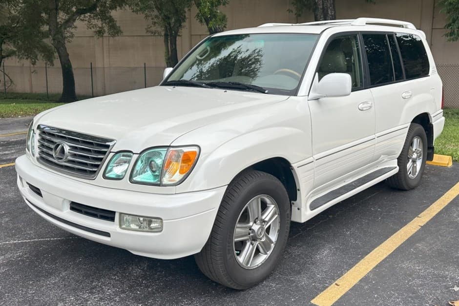 2007 Lexus LX470 sold for $34,500