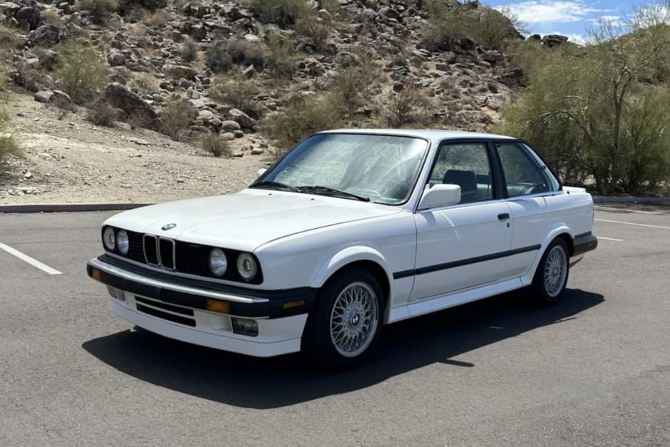 1988 BMW E30 3-Series Coupe sold for $14,250