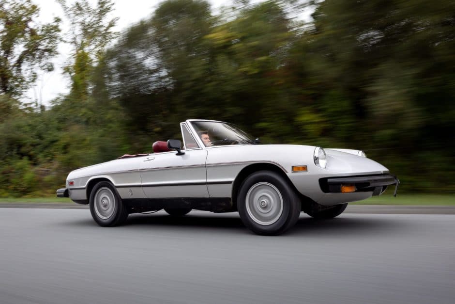 1981 Alfa Romeo 105/115 Spider Series 2 sold for $11,250