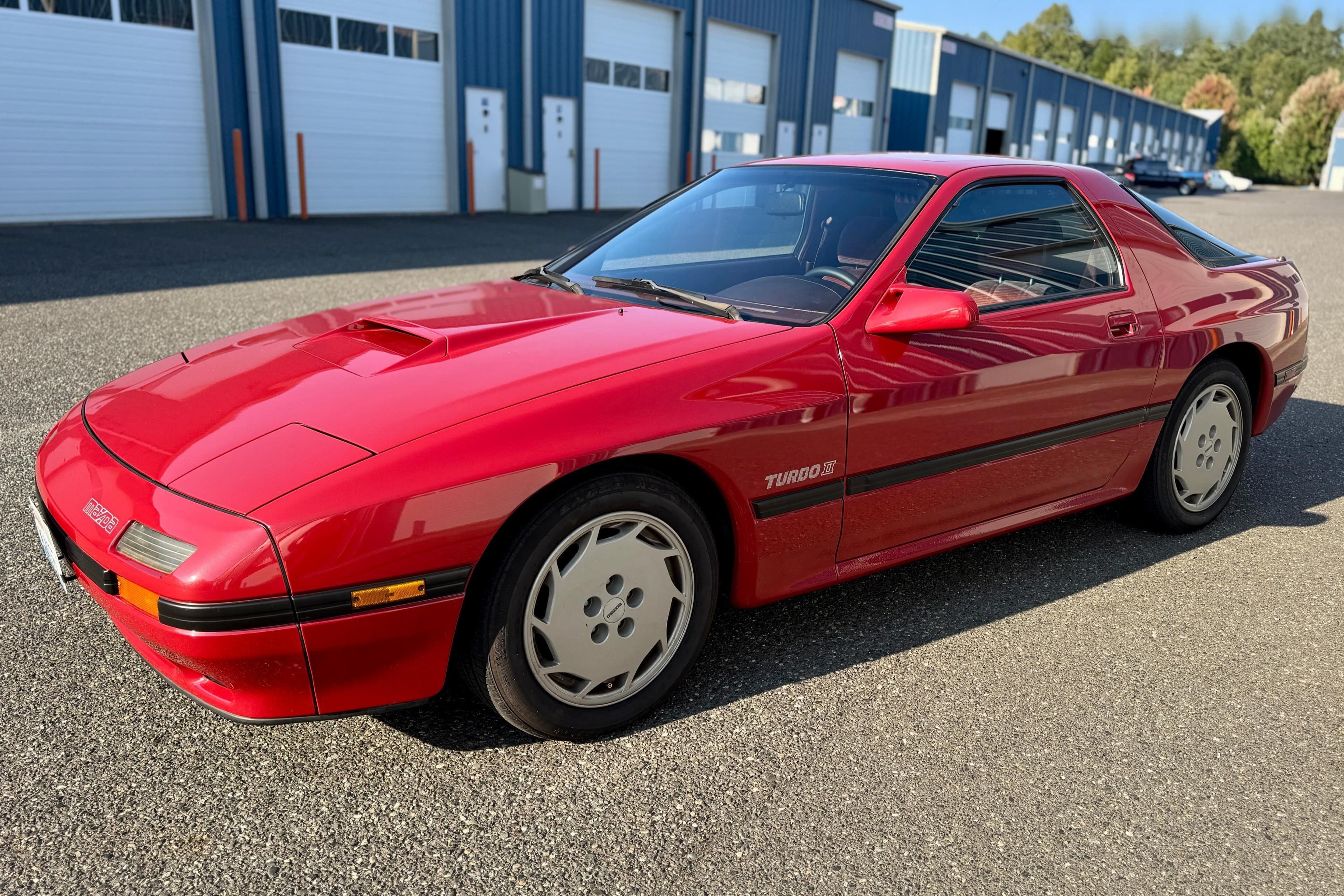 1987 Mazda FC RX-7 sold for $18,850
