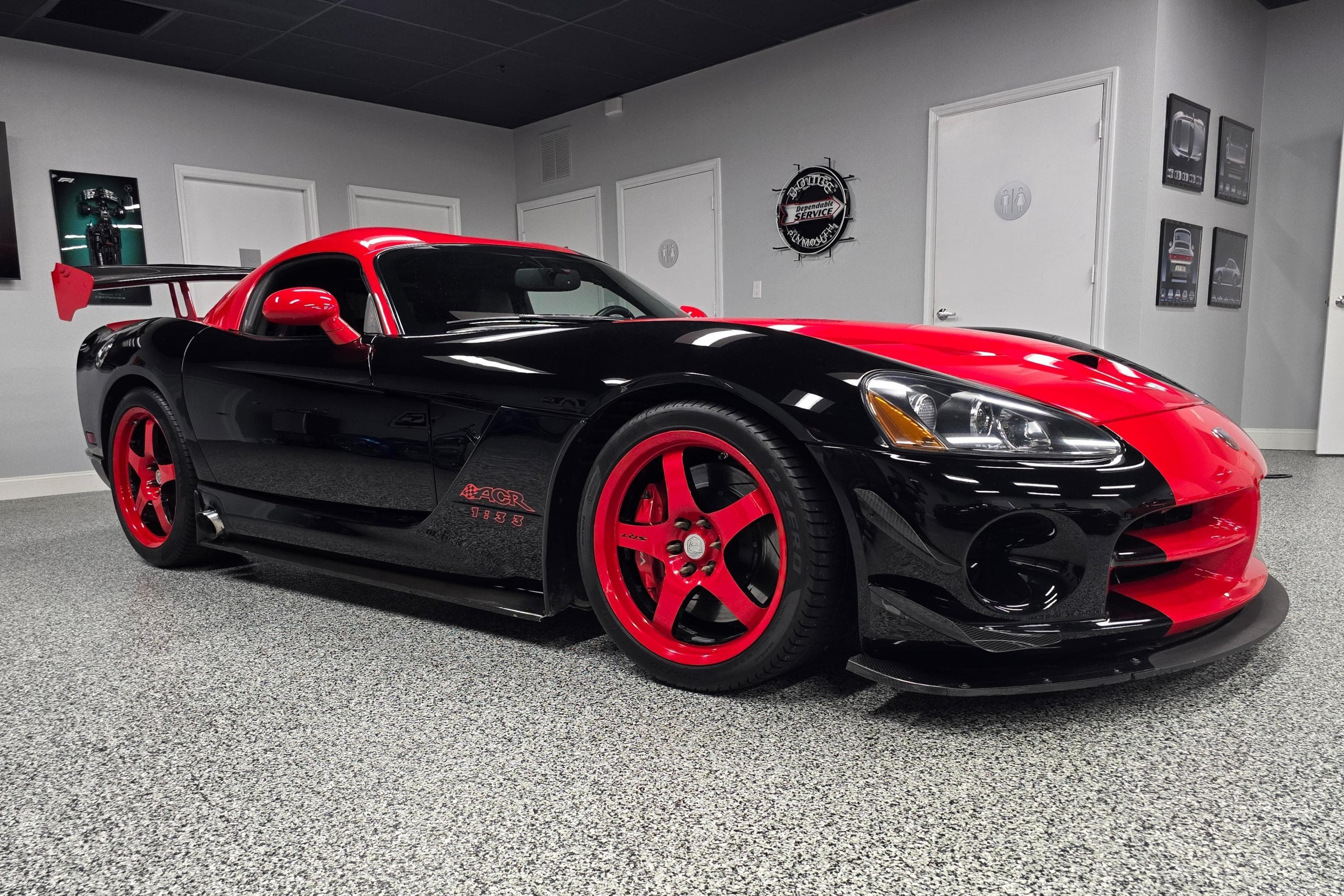2010 Dodge Viper sold for $90,111