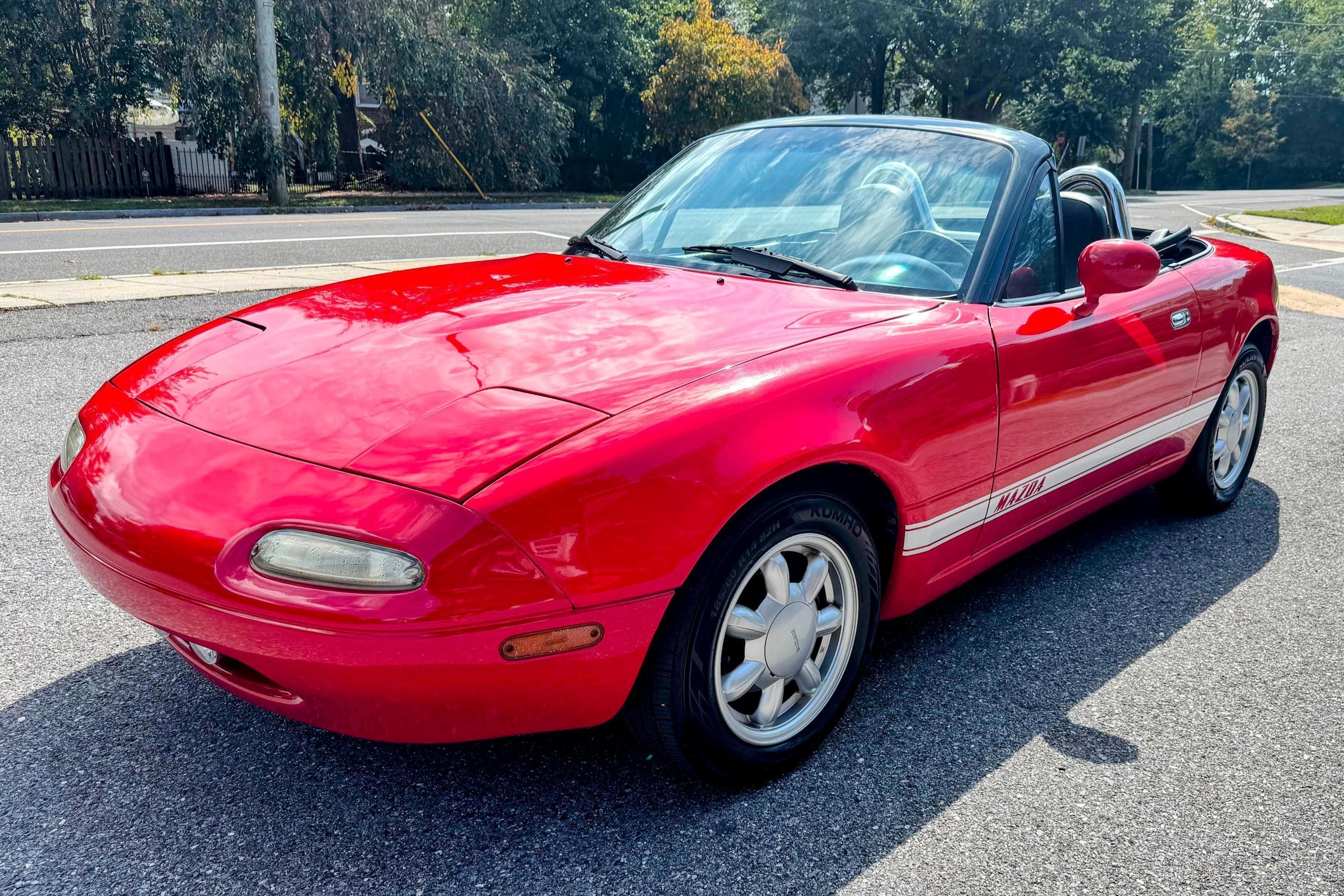 1990 Mazda NA Miata sold for $9,150