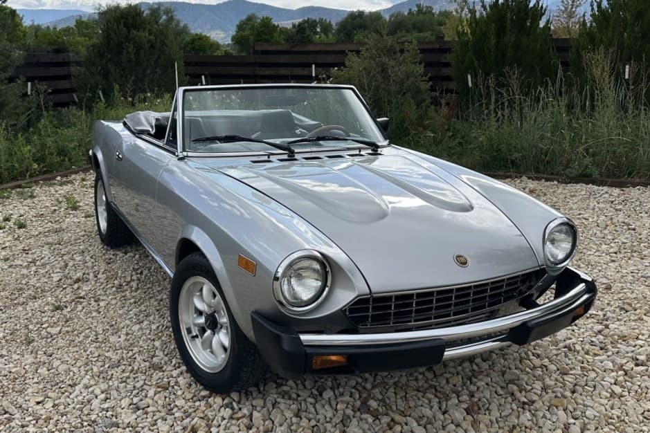 1979 Fiat 124 Spider (1966-1985) sold for $18,000