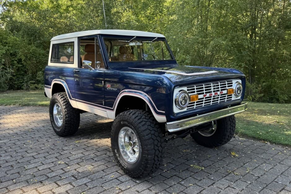 1971 Ford Bronco U13/U14/U15 1966-1977 sold for $152,000