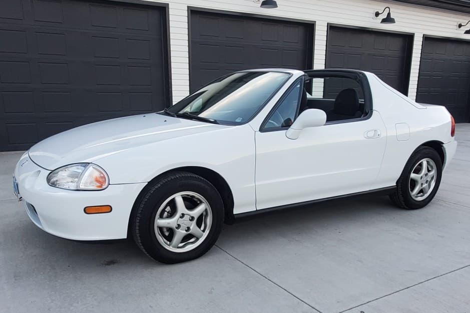1995 Honda Civic Del Sol sold for $9,450