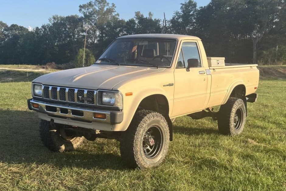 1982 Toyota Pickup (N30/N40 1978-1983) sold for $21,690