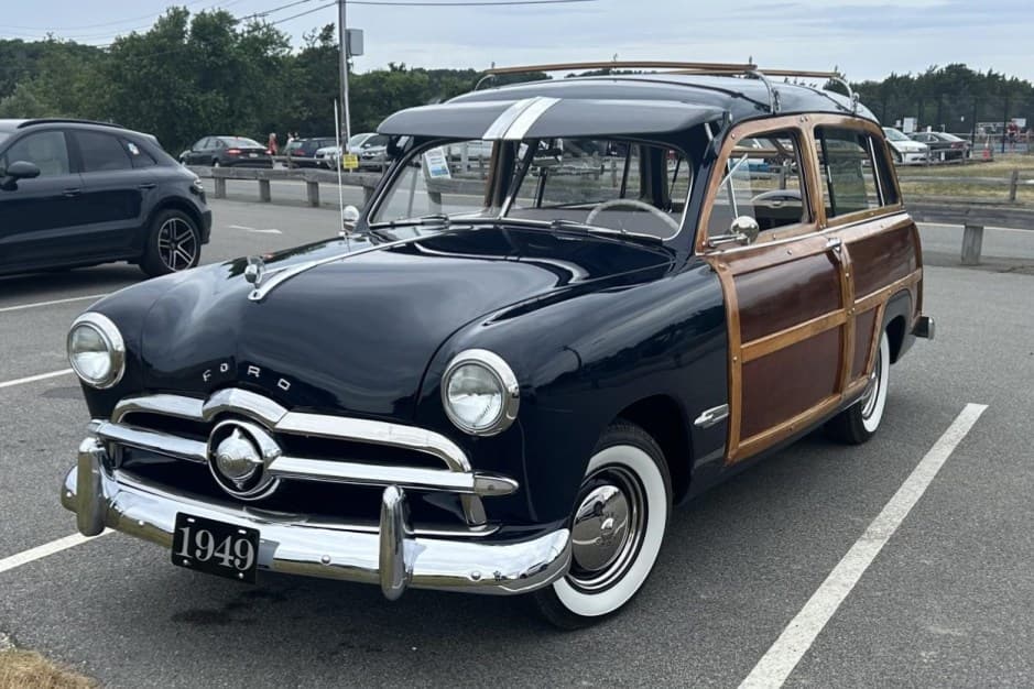 1949 Ford Shoebox sold for $26,000
