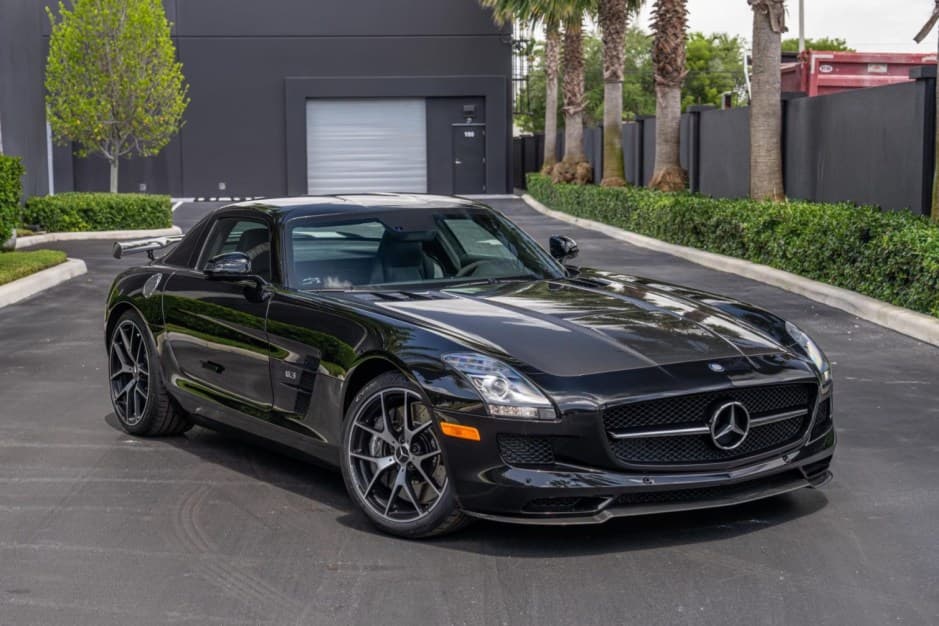 2015 Mercedes-Benz SLS AMG sold for $381,000