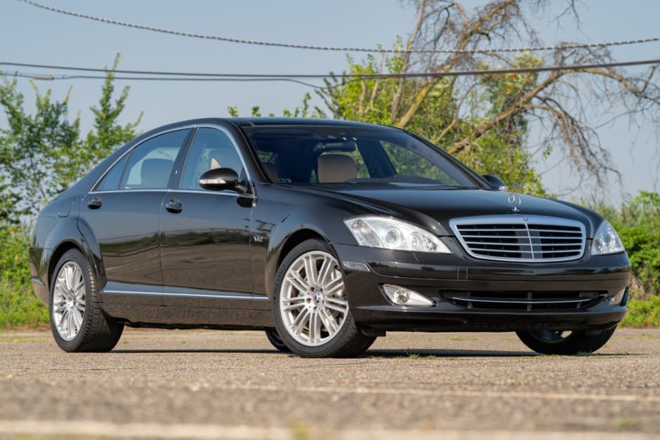 2009 Mercedes-Benz W221 S-Class sold for $16,500