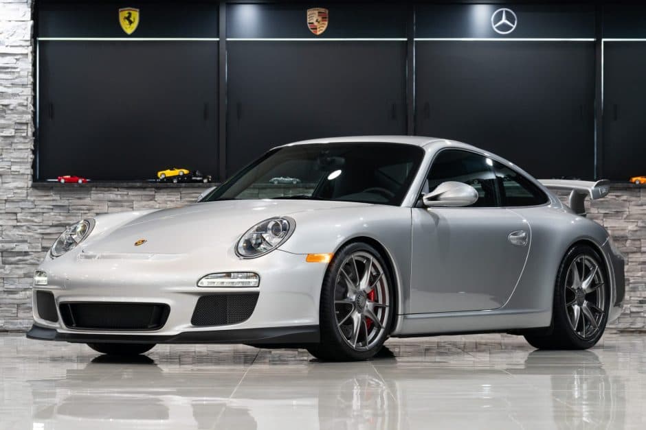 2010 Porsche 997 GT3 sold for $230,000