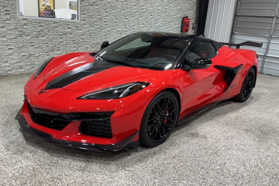 2025 Chevrolet Corvette C8 sold for $137,500