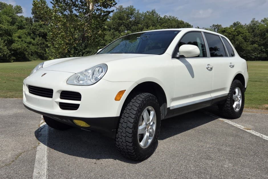 2004 Porsche 955/957 Cayenne (2003-2010) sold for $12,450