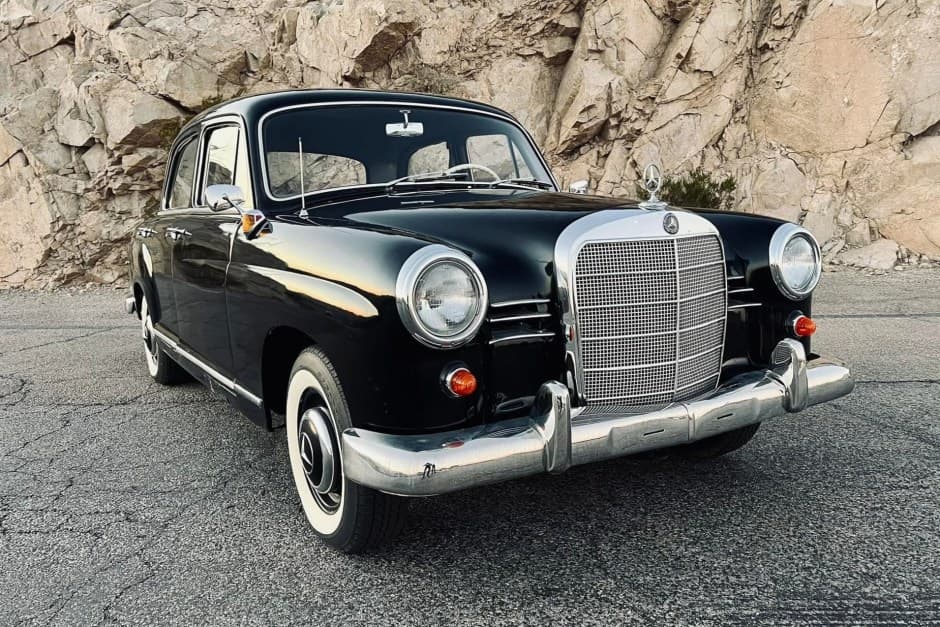 1960 Mercedes-Benz Ponton sold for $5,500
