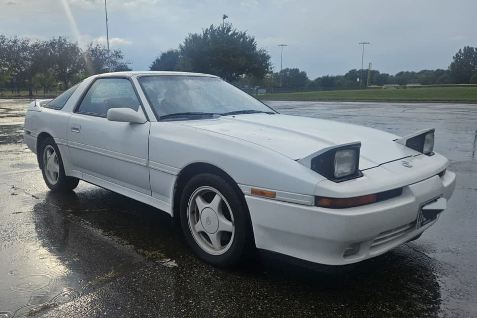 1992 Toyota Supra A70 (1986-1992) sold for $8,000