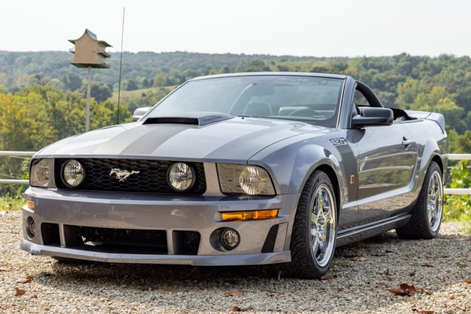 2007 Ford Mustang S197 2005-2014 sold for $25,000