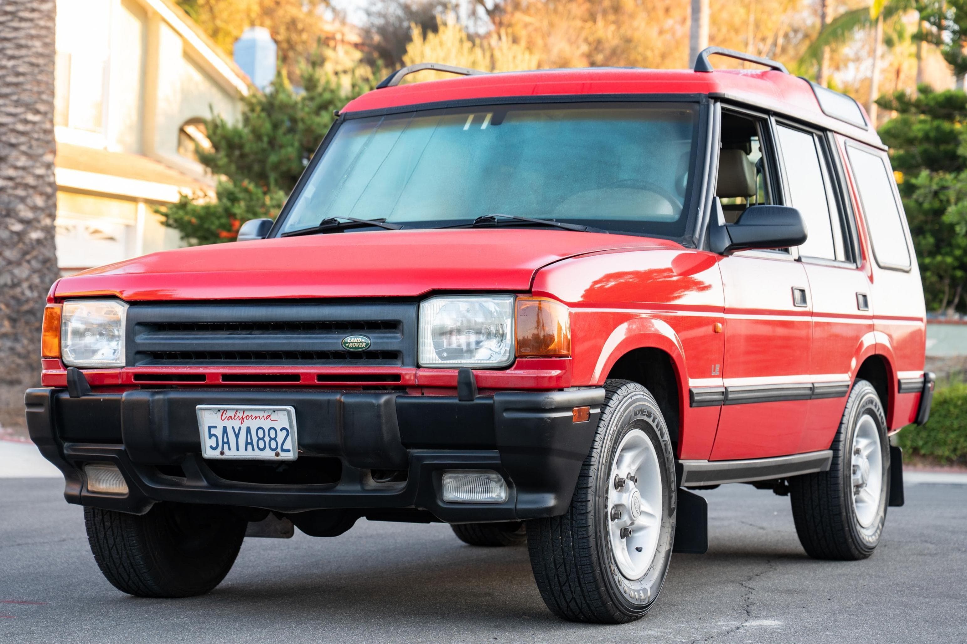 1998 Land Rover Discovery sold for $7,800