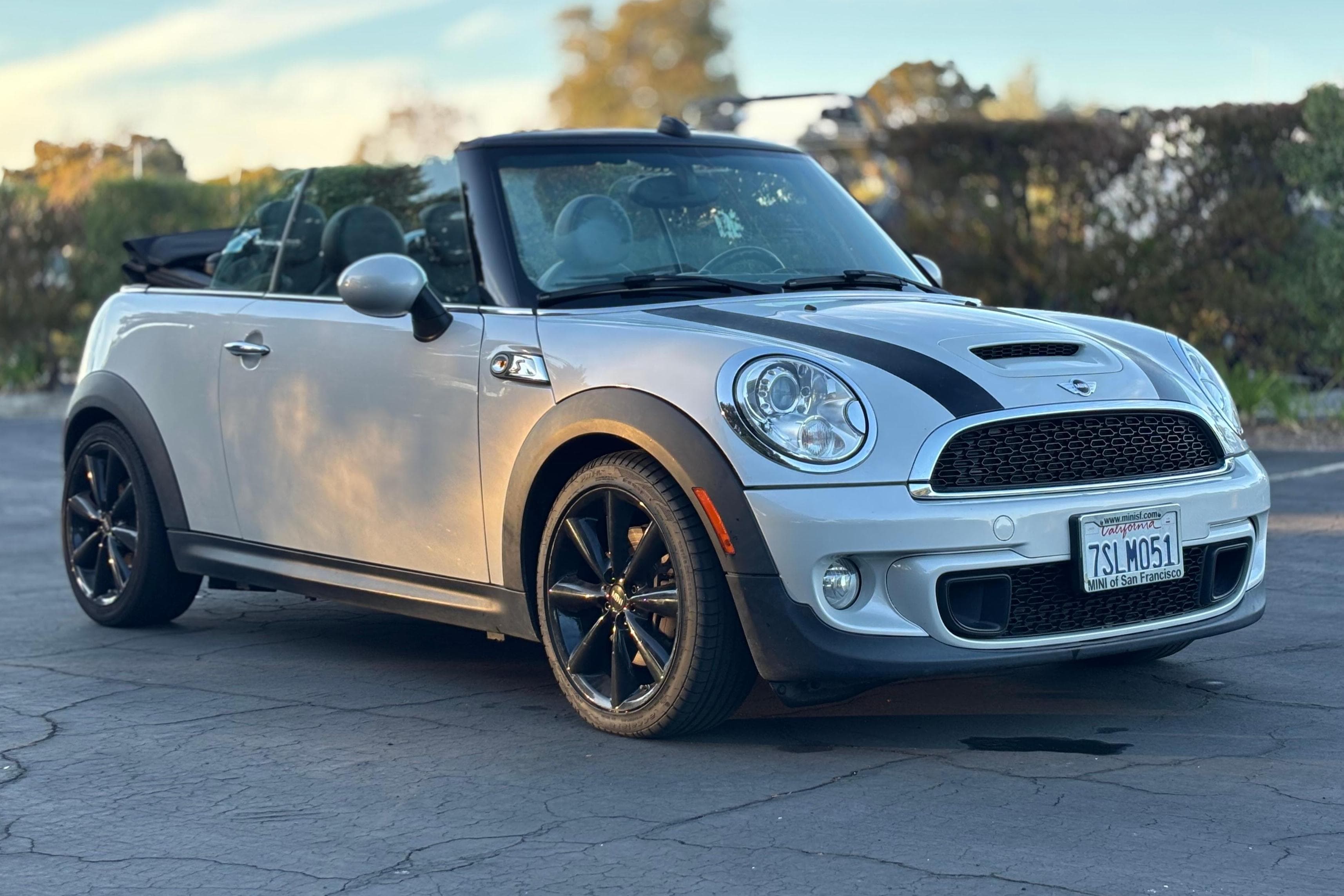 2013 MINI Cooper sold for $7,200