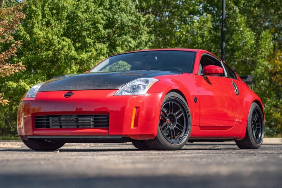 2004 Nissan 350Z sold for $11,250